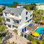 BLUE MANGO - 2025 REMODEL COMPLETED - 5 BR/4 BA - SLEEPS 14 -PRIVATE POOL - 2 GOLF CARTS - CLUB MEMBERSHIP